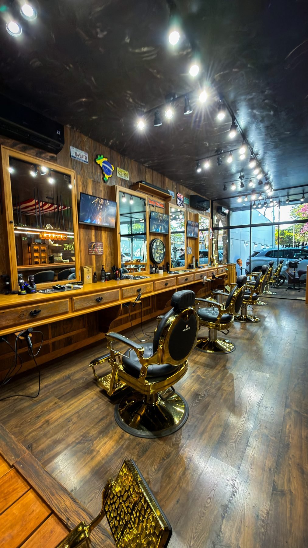 Estacoes de corte da The Barber Pub